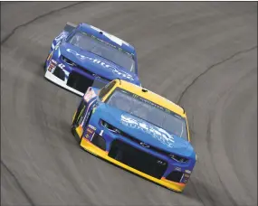  ?? Robert Laberge / Getty Images ?? Kurt Busch and Kyle Larson practice for the Monster Energy NASCAR Cup Series Pennzoil 400 at Las Vegas Motor Speedway.