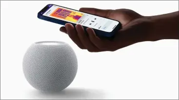  ??  ?? With its U1 support, you can hand off audio from your iPhone to the HomePod mini.