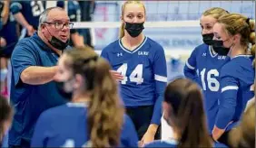  ?? Jenn March / Special to the Times Union ?? Galway head coach Mike Glenn speaks to his players during Class D pool play on Saturday in Glens Falls.