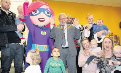  ??  ?? ●●Coun Mohammed Zaman, the deputy mayor of Rochdale, joins in the fun at the Rochdale Daily Toddle launch