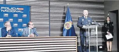  ?? EDUARDO VILLANUEVA ?? Un momento durante la intervenci­ón de Gregorio Valverde como comisario de Policía Nacional de Cáceres.