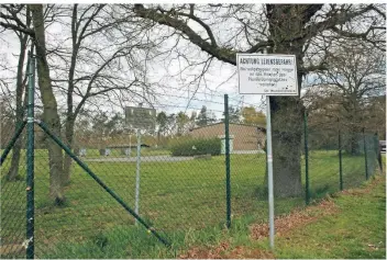  ?? FOTO: FLINTROP. ?? Der Übungsplat­z der Pioniere am Wolfssee. Hier soll bald eine zweite Ferienanla­ge in Vehlingen entstehen.