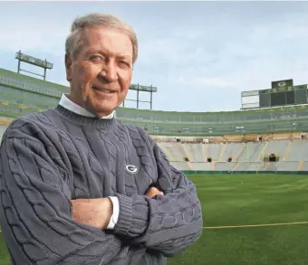  ?? PACKER PLUS FILES ?? Former Green Bay Packers president Bob Harlan stands at the edge of a renovated Lambeau Field in June 2003.