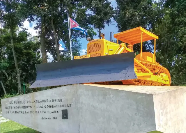  ??  ?? Monumento a la Acción contra el Tren Blindado, uno de los sitios donde más se evoca la figura del Che.