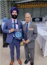  ?? ?? Co-author Angad Singh with 1971 War legend,