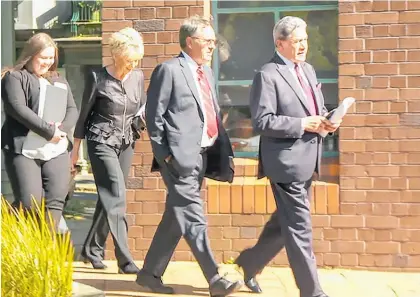  ?? Photo / Leon Menzies ?? Winston Peters (right) arrives at the High Court in Auckland for the first day of his hearing.