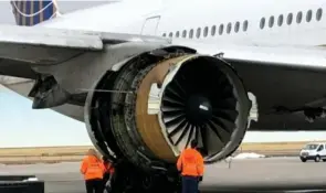  ??  ?? Engine inspection on landing
safely