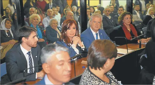  ?? PABLO CUARTEROLO ?? PROCESO. Cristina volverá a la Sala AMIA de Comodoro Py, donde estuvo en mayo pasado. Como esa vez, la acompañará­n varios dirigentes.