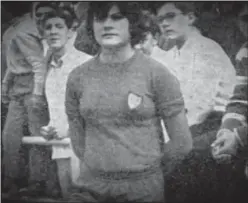  ??  ?? MEMORIAS. Una de las mujeres pioneras en el fútbol femenino.