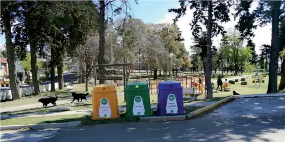  ?? ?? SE PRETENDE erradicar los pequeños basurales que se forman alrededor de las campanas de los Puntos Limpios.