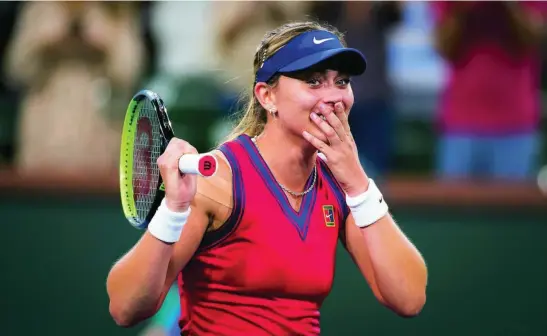  ?? EUROPA PRESS ?? Paula Badosa se lleva la mano a la cara tras meterse en la final de Indian Wells