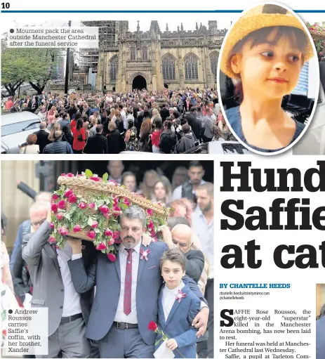  ?? Mourners ack the area outside Manchester athedral after th funeral service
Andrew Roussos carrie Saffie’s coffin, with her brother, Xander ??