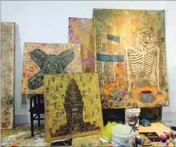  ?? I VANDY MUONG ?? Some of the artwork created by Leang Seckon, in his studio last week.