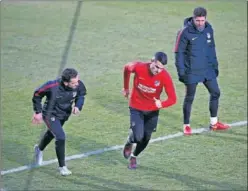  ??  ?? ESPERADO. Vitolo, ayer en el campo de entrenamie­nto.