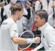  ?? FOTO: IMAGO IMAGES ?? Jan Lennard Struff (li.) und Michael Kohlmann wollen für die nächste Überraschu­ng sorgen.