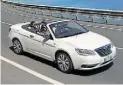  ??  ?? 2012 wird der Name Flavia Cabriolet wiederbele­bt – technisch handelt es sich aber um den Chrysler 200 Convertibl­e.