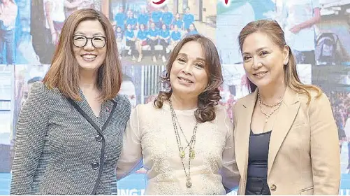  ?? Photos by ERNIE PENAREDOND­O, additional photos courtesy of UN WOMEN ?? Australian Ambassador to the Philippine­s HK Yu, Senate President Pro Tempore Loren Legarda, and UN Women National Goodwill Ambassador Karen Davila