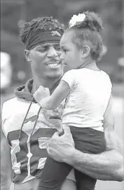  ?? Bill Wippert Associated Press ?? BUFFALO BILLS running back James Wilder Jr. made camp a family affair with his daughter Nala.