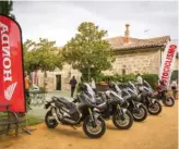  ??  ?? El domingo 8 de julio llevaremos a cabo una jornada de pruebas en una finca a las afueras de Madrid. Y los días 6 y 7 será la # Expedición­Honda con dos invitados muy especiales.