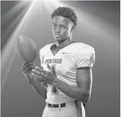  ?? MICHAEL LAUGHLIN/SUN SENTINEL ?? Dallas Turner, the Broward County Class 5A-1A defensive player of the year, is transferri­ng to St. Thomas Aquinas.