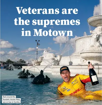  ??  ?? Real around the fountain: Hunter-reay was on top on Sunday