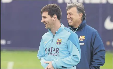  ?? Foto: FC BARCELONA ?? Leo Messi y Tata Martino, en el Barça El técnico dirigió al equipo azulgrana en la temporada 2013-2014