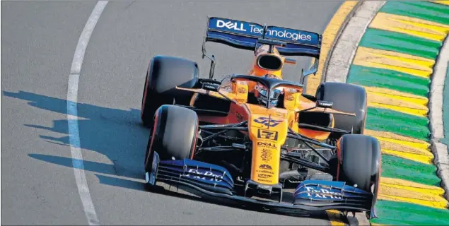  ??  ?? AVANCE. La pasada temporada, cuatro monoplazas con motor Renault cerraban la tabla de velocidade­s máximas. En 2019, el coche de Sainz empieza ocupando la quinta plaza.