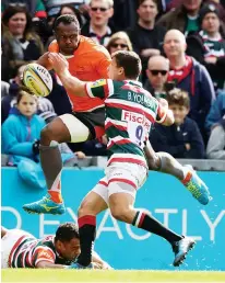  ??  ?? Try saver: Vereniki Goneva is tackled by Ben Youngs