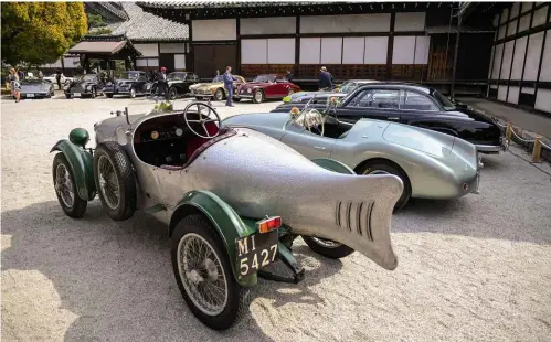  ??  ?? Clockwise from above One-off Delfino was based on a FIAT chassis – loaned and never returned; Miura SV won public vote; specialbod­ied Fiat 1500 and Frua Spider.