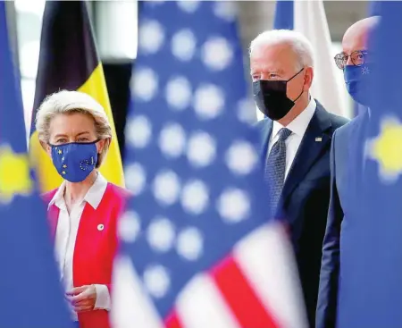  ?? EFE ?? La presidenta de la Comisión, Ursula von der Leyen, junto al presidente de EE UU, Joe Biden y el presidente del Consejo, Charles Michel