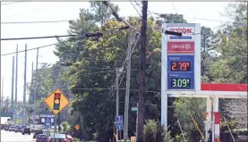  ??  ?? The price for regular unleaded gasoline was typically a dime higher on Martha Berry Boulevard than on Ga. 53 in Rome this past Thursday. The average for Rome on that day was $2.74 according to GasBuddy.com. / Doug Walker