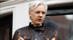  ?? FOTO: AP ?? Den 46-årige Julian Assange har opholdt sig på ambassaden siden 2012.