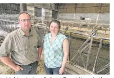  ??  ?? La stabulatio­n des époux Bodin, à Juilley, est désormais vide. Ils ont fait le choix d’abandonner le lait pour privilégie­r la vente directe de leur viande. Ils ont ouvert une rôtisserie ambulante à Courtils. « Nous valorisons nos produits et on crée le...