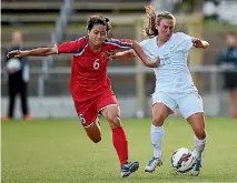  ?? PHOTO: PHOTOSPORT ?? New Zealand’s Annalie Longo will bring profession­alism to the Canterbury Pride as they look to defend their title.