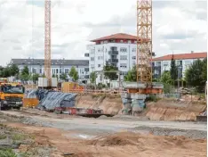  ?? Foto: Michael Hochgemuth ?? In Göggingen wird viel gebaut: So wie hier an der Gustav Stresemann Straße, die un weit der Friedrich Ebert Straße liegt.