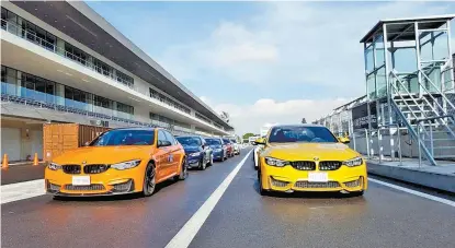  ??  ?? El autódromo Hnos. Rodríguez, fue el escenario ideal para los modelos deportivos de BMW. ESPACIO