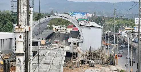 ?? ARCHIVO ?? Una de las obras de mayor monto que ejecuta el Gobierno en el Gran Santo Domingo es la línea del Metro hacia Los Alcarrizos.