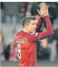  ?? FOTO: AP ?? Applaus, Applaus: Robert Lewandowsk­i gegen Salzburg.