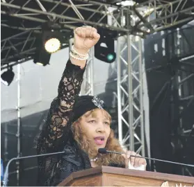  ??  ?? MOVING. Zenani Mandela-Dlamini gives a moving address at her mother’s funeral.