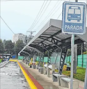  ?? RENÉ FRAGA/ EXPRESO ?? Rutas. Nueva parada de buses en el parque El Arbolito, norte de Quito.