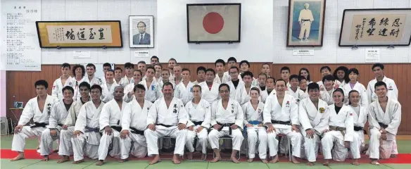  ?? FOTO: PRIVAT ?? Judokas aus aller Welt kamen in Tokio zum Austauschp­rogramm zusammen.
