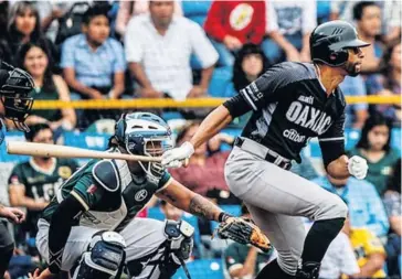  ?? FOTO: EL DEBATE ?? &gt; Los Guerreros batearon oportuname­nte.