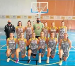  ??  ?? El UB Jerez femenino luchó hasta que se quedó sin fuelle.