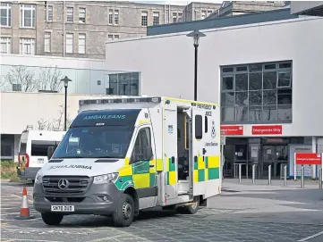  ?? ?? EMERGENCY: The Scottish Government has been slated over ambulance pressures.