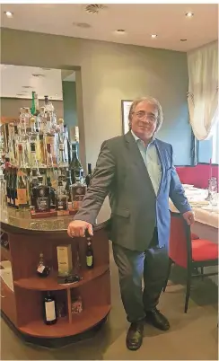  ?? RP-FOTO: NICOLE LANGE ?? Pino Fusco wird in zwei Wochen 65 Jahre alt. Nun bietet er unter anderem sein Restaurant „Rossini“zum Verkauf an.