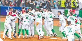  ?? ?? La novena tricolor dejó en el terreno a sus rivales colombiano­s.