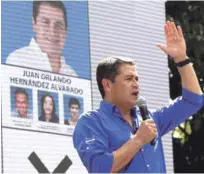  ?? EFE ?? Candidato. El presidente hondureño Juan Orlando Hernández habla durante un mitin de su campaña en Tegucigalp­a.
