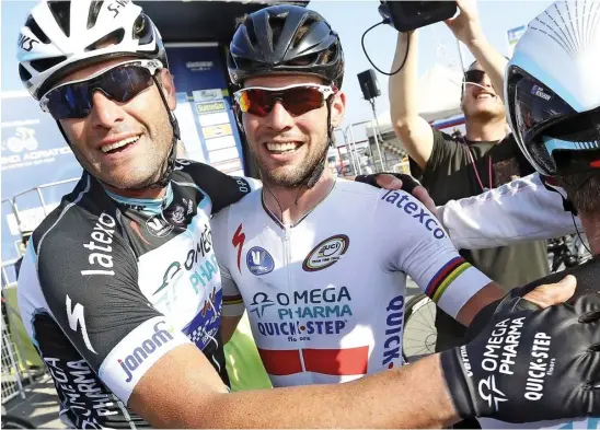  ??  ?? Above The jubilant hugs between Petacchi and Cavendish at Tirreno
spoke volumes for their close friendship