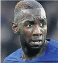  ??  ?? &gt; Yannick Bolasie