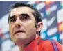  ??  ?? Bravo por Ernesto
Valverde, que acaba el 2017 invicto como técnico del FC Barcelona.